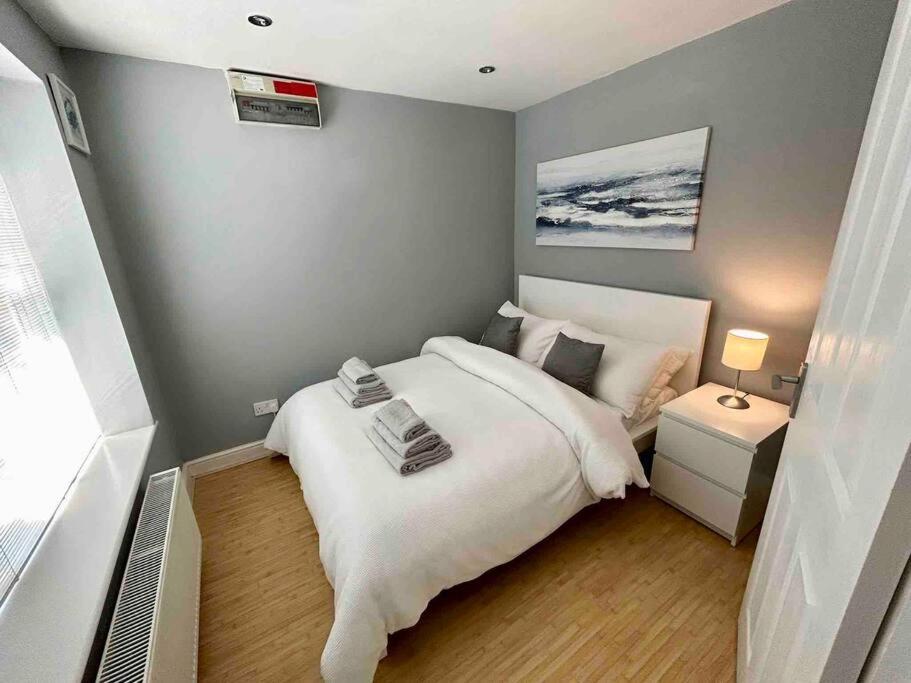 Home In Southsea With Hot Tub, Close To The Sea Portsmouth Exterior foto